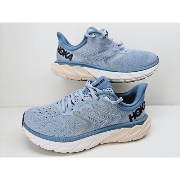 Hoka One One Shoes - Hoka Women 7.5 Comfy footwear